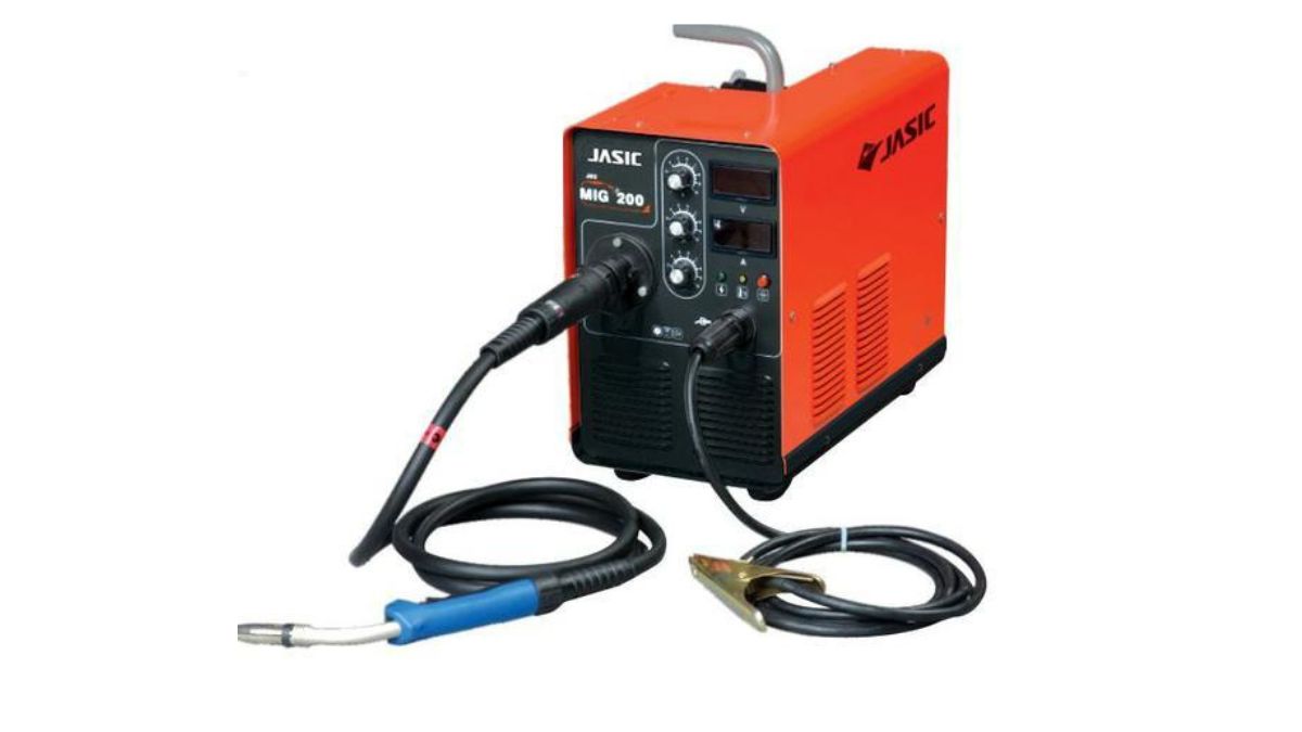 "Máy hàn MIG Jasic công suất cao, thiết kế nhỏ gọn, phù hợp cho xưởng cơ khí và công trình hàn chuyên nghiệp"