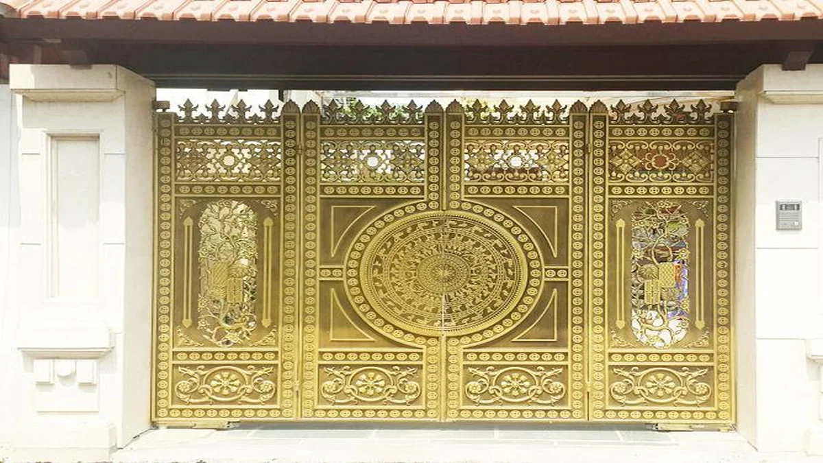 ẫu cổng biệt thự hoa văn Trống đồng Đông Sơn sang trọng, thiết kế nghệ thuật 2025